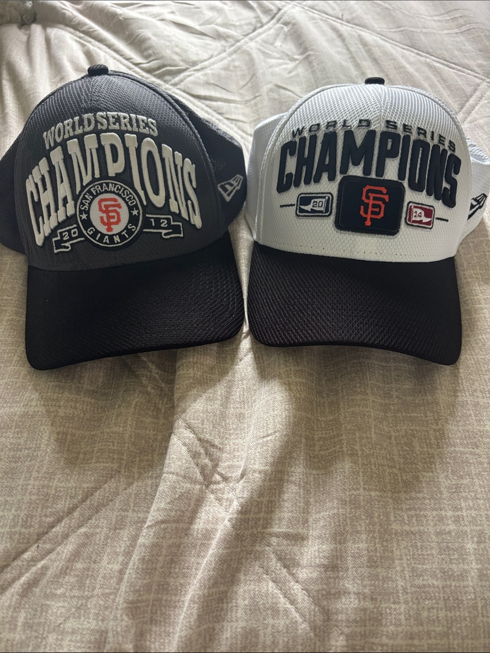 2 MLB SF Giants World Series Champions Caps 12’&14’ - Dark Gr, White& Blk